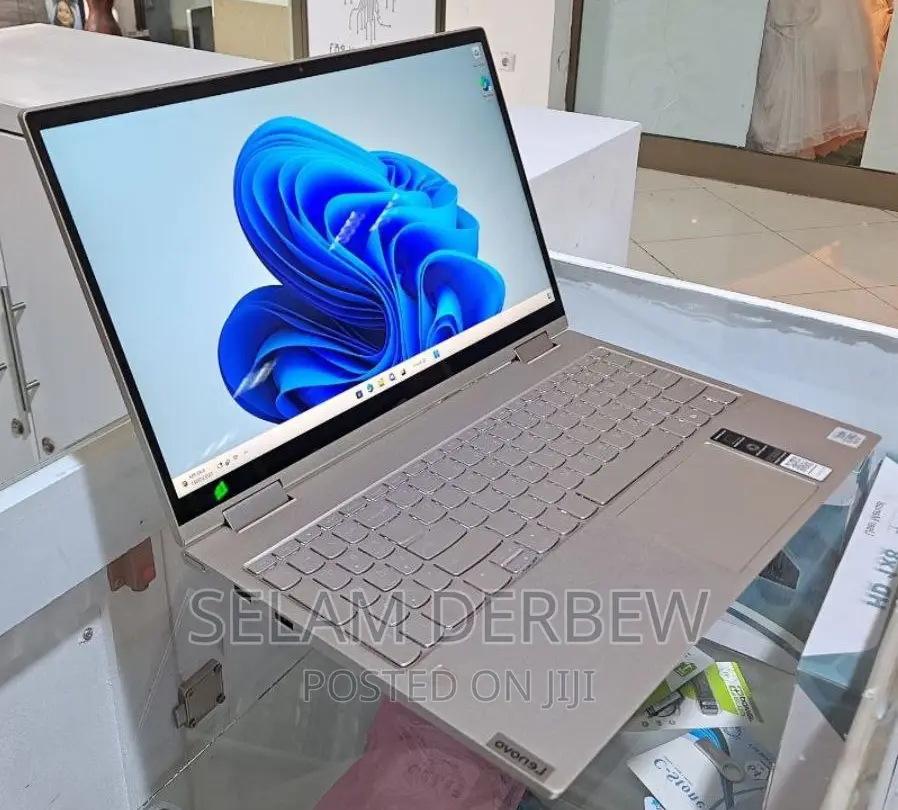 New Laptop Lenovo Yoga C740 12GB Intel Core I7 SSD 512GB