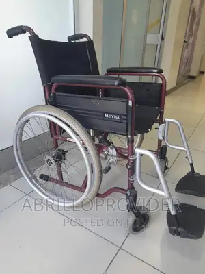 በመጠኑ ያገለገለ Wheelchair=Wheelchair*Wheelchair-Wheelchair
