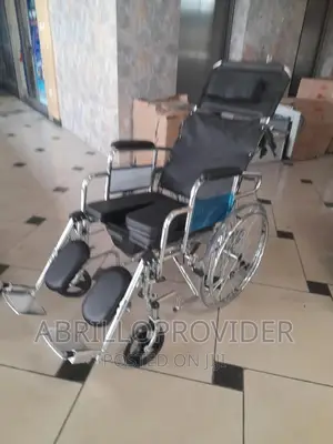 Multifunctional Wheelchair=Commode Wheelchair=Wheelchair