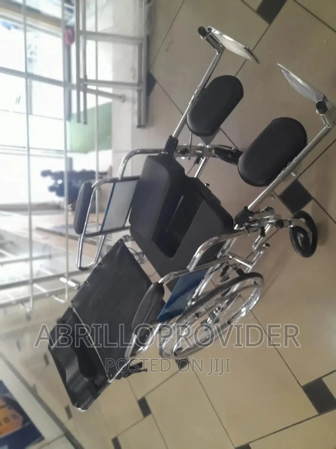 Multifunctional Wheelchair=Commode Wheelchair=Wheelchair