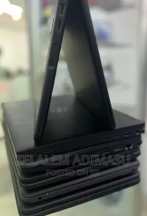 New Laptop Lenovo ThinkPad Yoga 4GB Intel Core i3 SSD 128GB