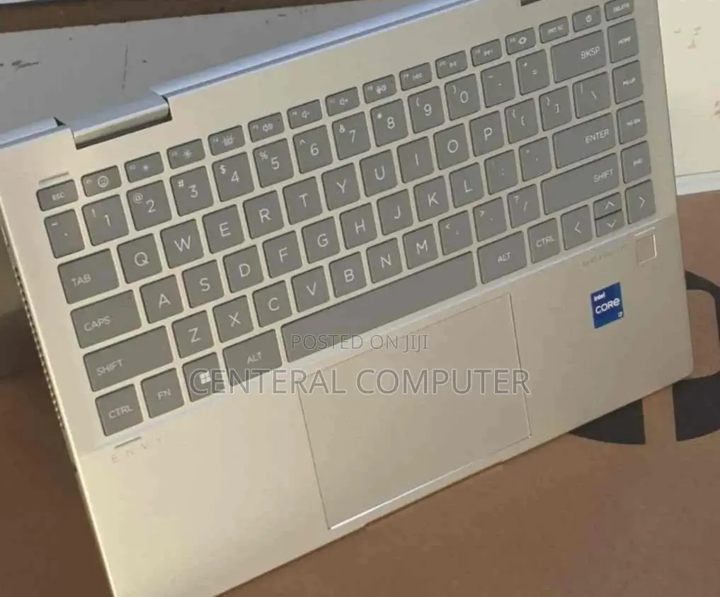 New Laptop HP Envy X360 13z 16GB Intel Core I7 SSD 1T