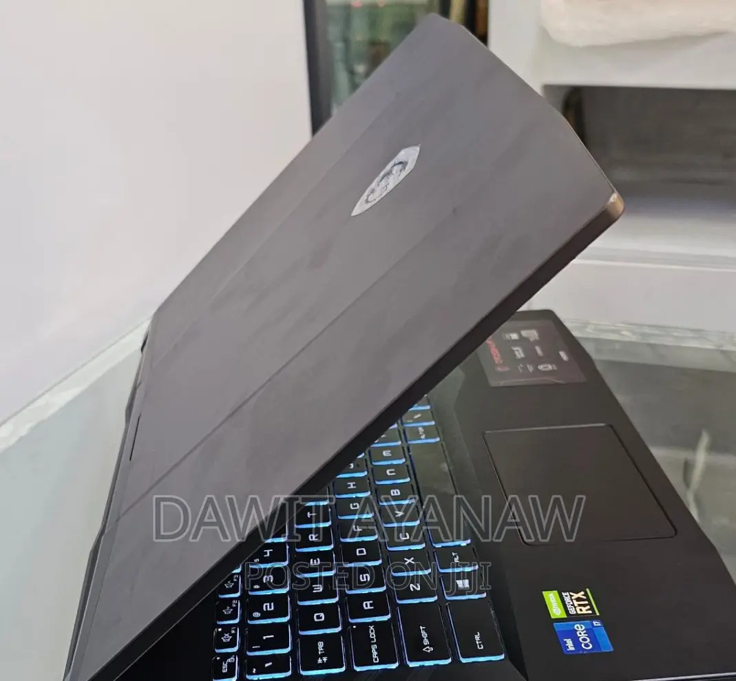 New Laptop MSI 8GB Intel Core I7 SSD 512GB