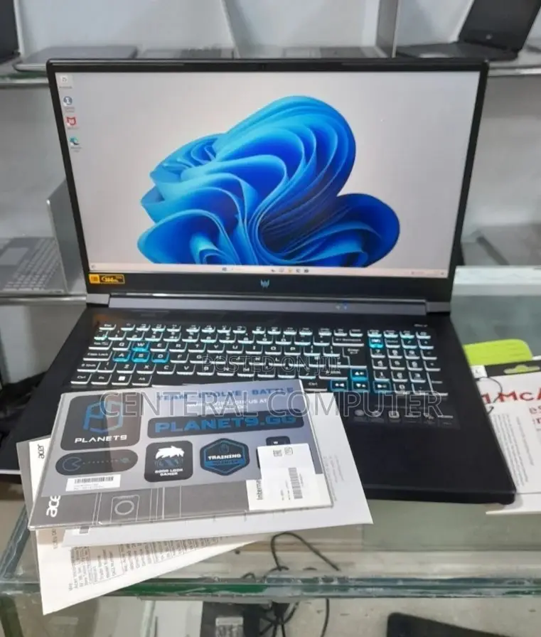 New Laptop Acer Predator Helios 300 16GB Intel Core I9 SSD 1T