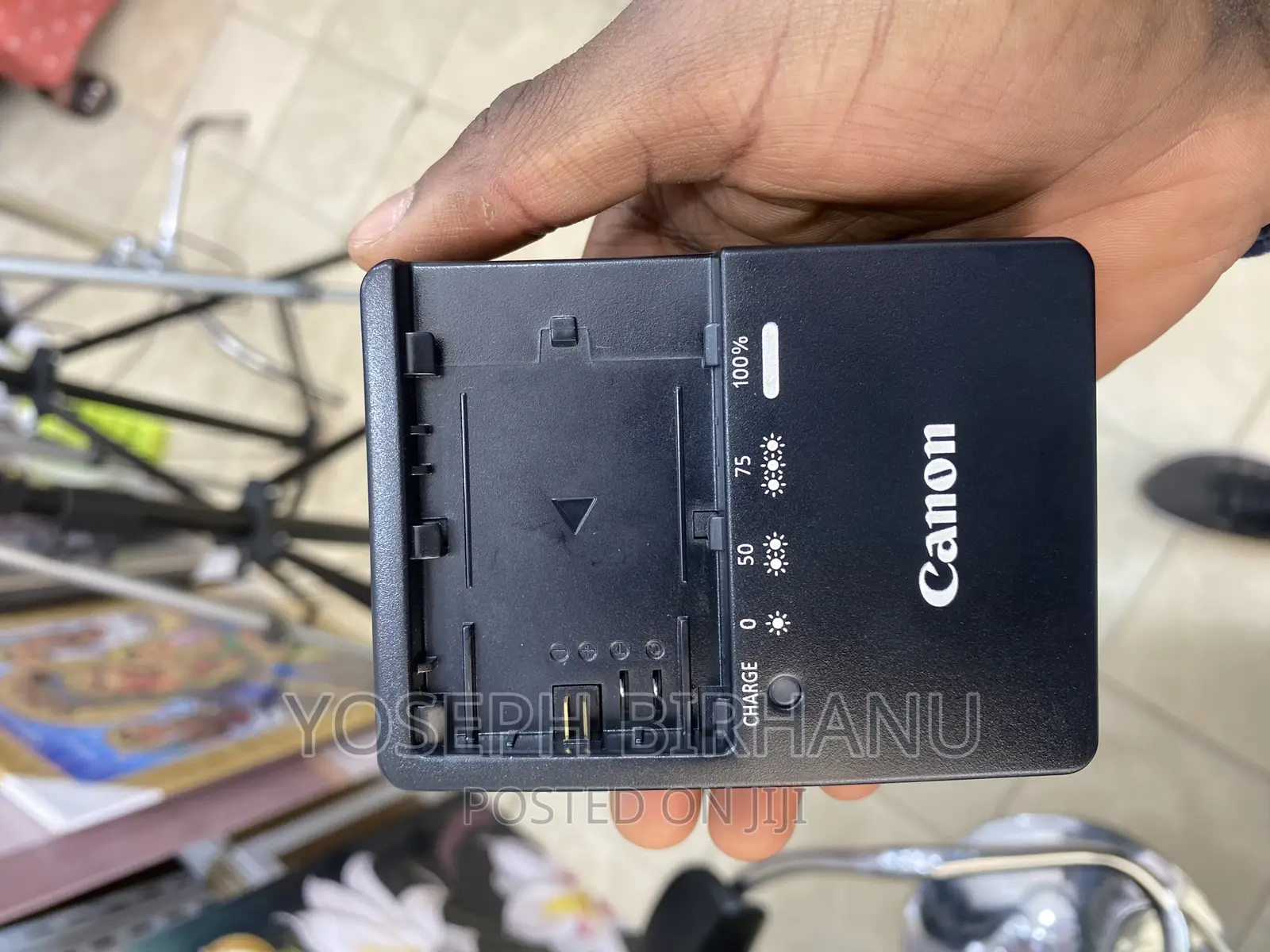 Original Camera Battery Charger