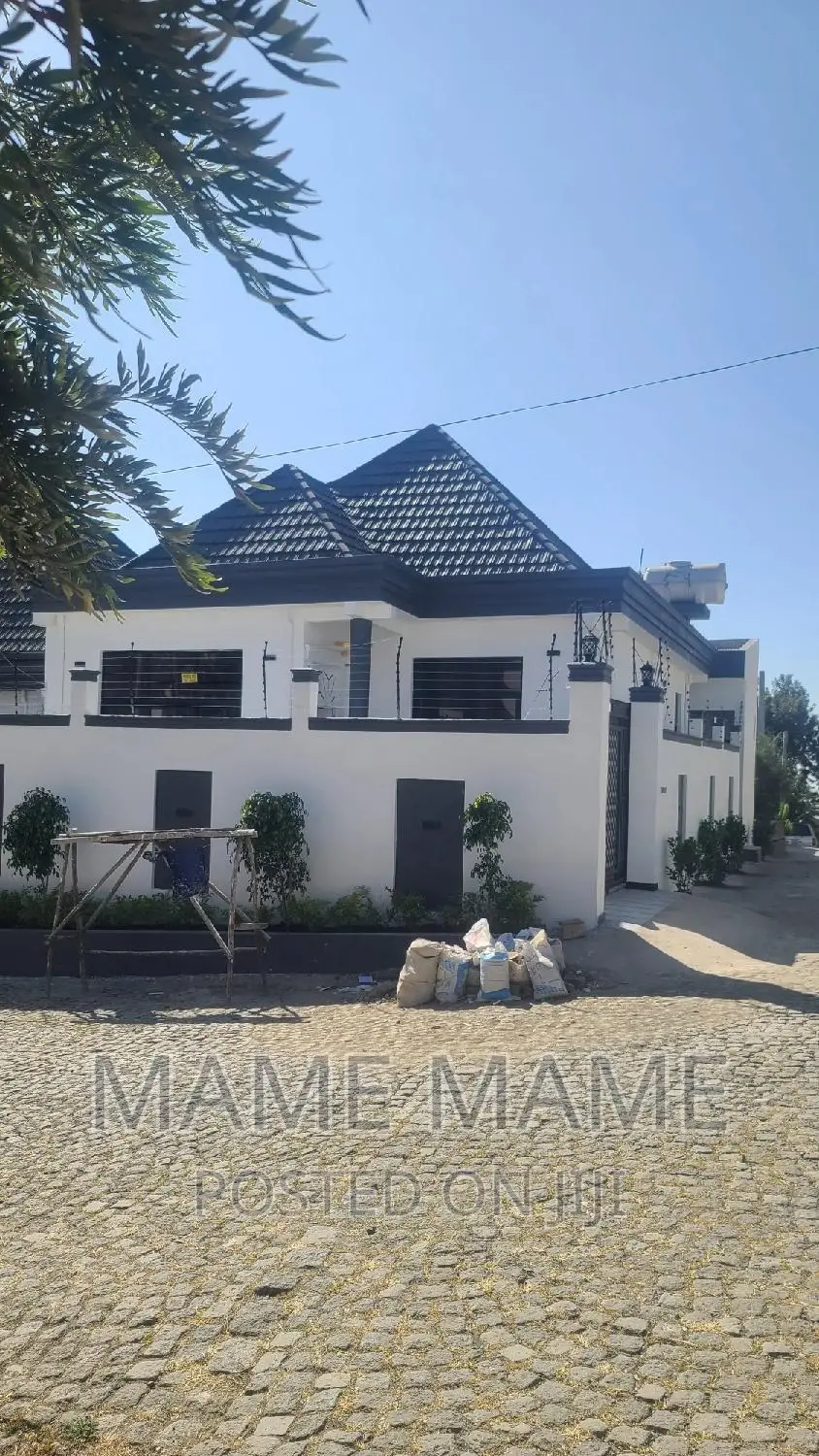 3bdrm Villa in Addis Abeba, Bole for sale