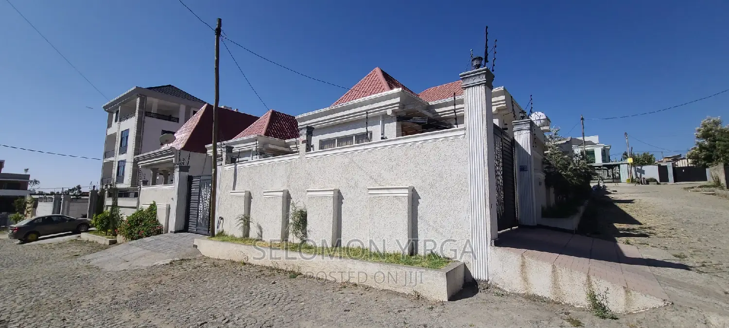 3bdrm Villa in Addis Abeba, Bole for sale