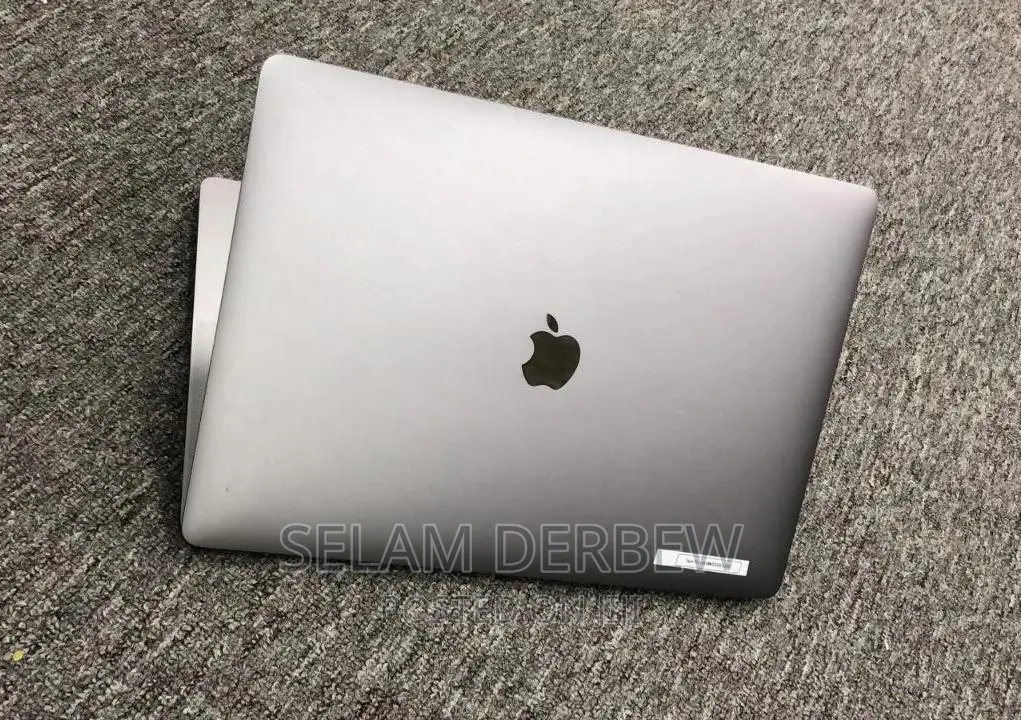 New Laptop Apple MacBook Pro 2015 16GB Intel Core I7 SSD 512GB