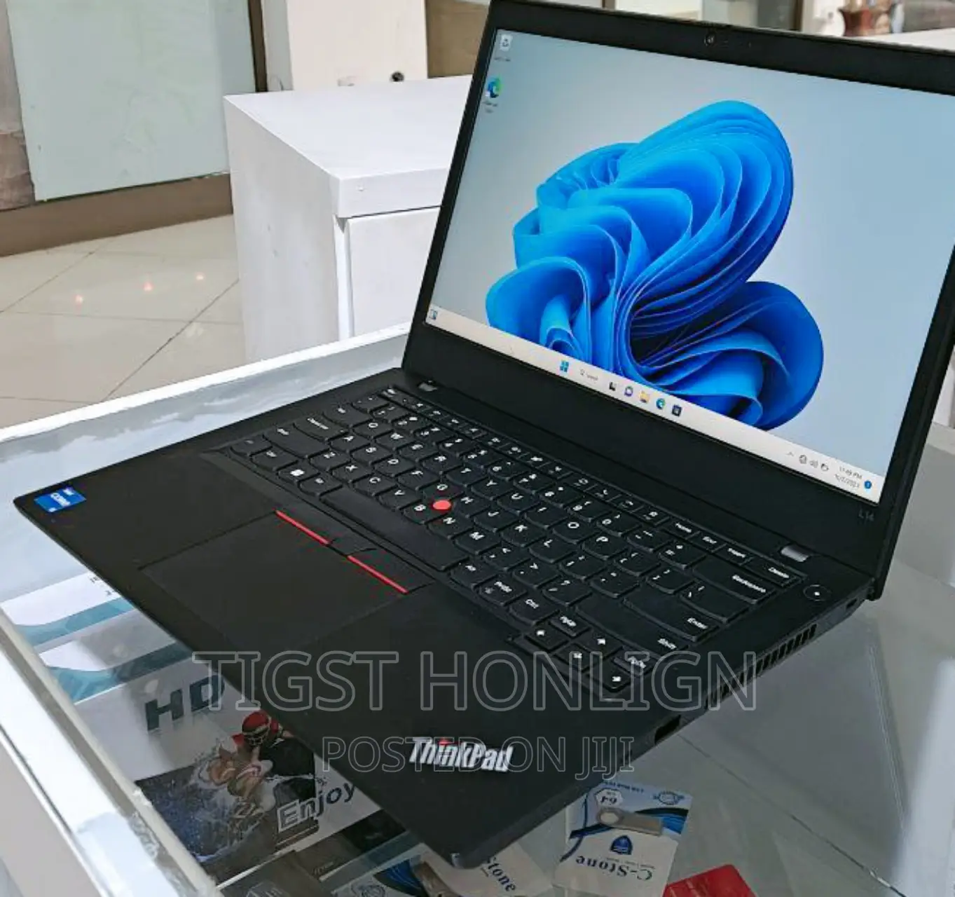 New Laptop Lenovo ThinkPad Yoga 16GB Intel Core I5 SSD 512GB