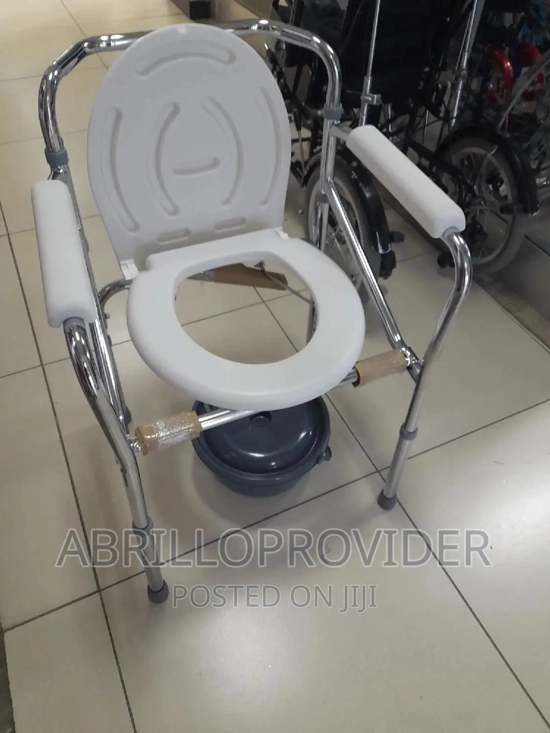 VERSATILE BEDSIDE COMMODE OPTION|Shower Chair=Toilet Chair