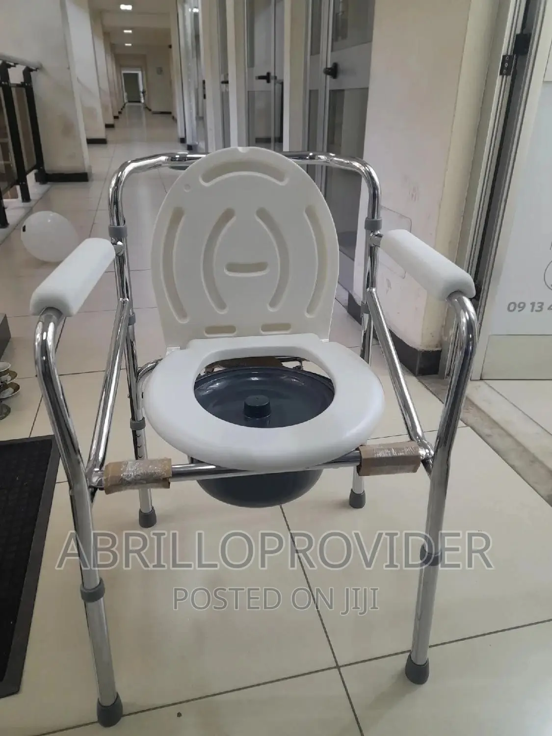 VERSATILE BEDSIDE COMMODE OPTION|Shower Chair=Toilet Chair