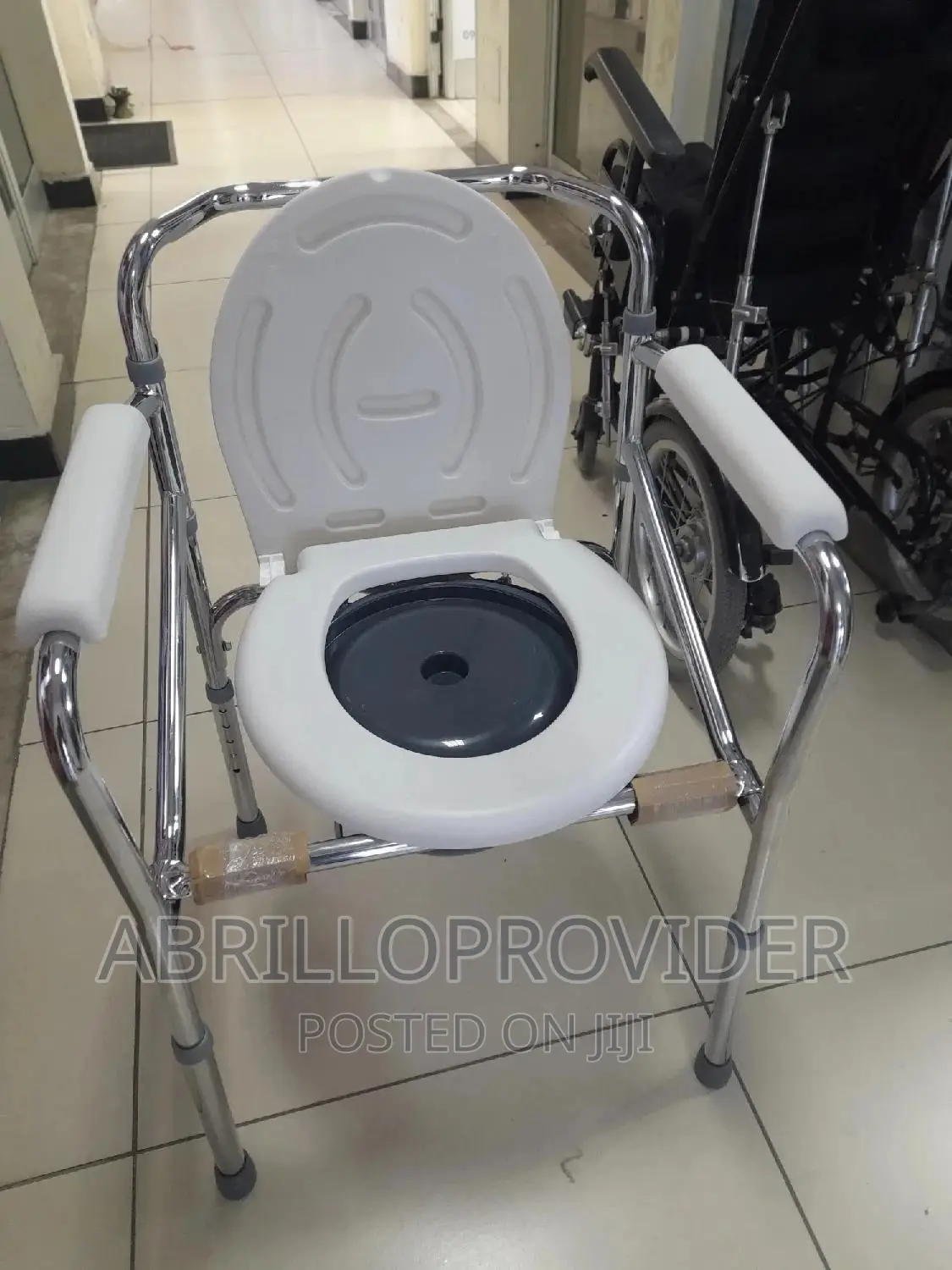 VERSATILE BEDSIDE COMMODE OPTION|Shower Chair=Toilet Chair