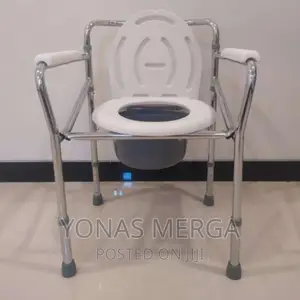 Commode Can Folded by Hand Make Convenient Even Travelling