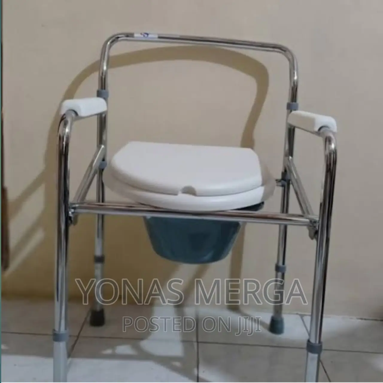 Healthcare Foldable Commode Chair WH13–Versatile Convenient
