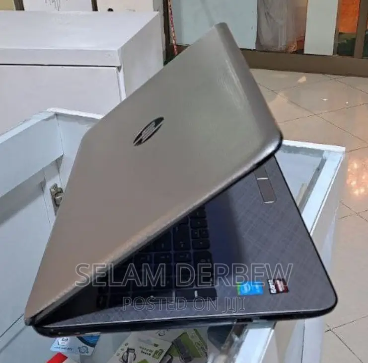New Laptop HP Stream Notebook 8GB Intel Core I5 HDD 1T