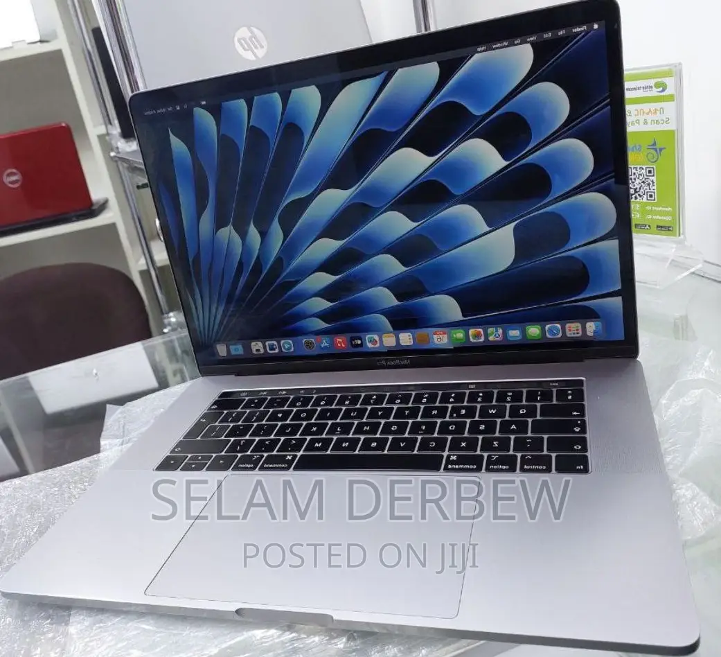 New Laptop Apple MacBook Pro 2020 32GB Intel Core I9 SSD 1T