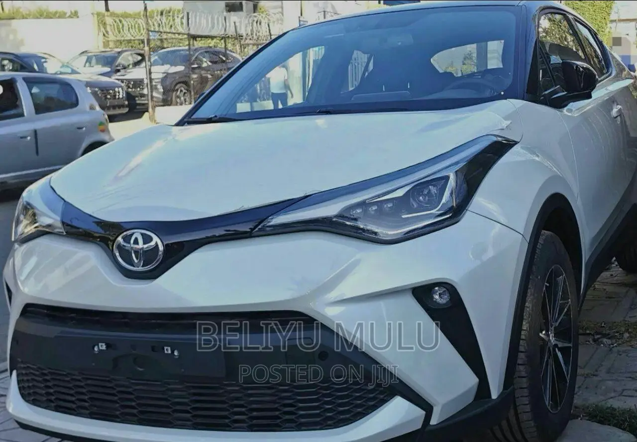 New Toyota C-HR 2022 White