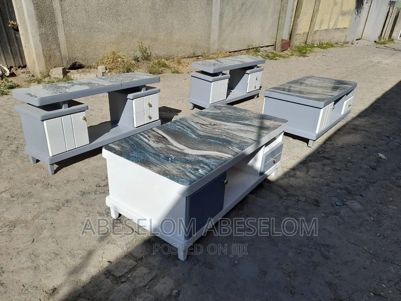 1,20 Cm ቲቪ እስታንድ እና ጠረጴዛ