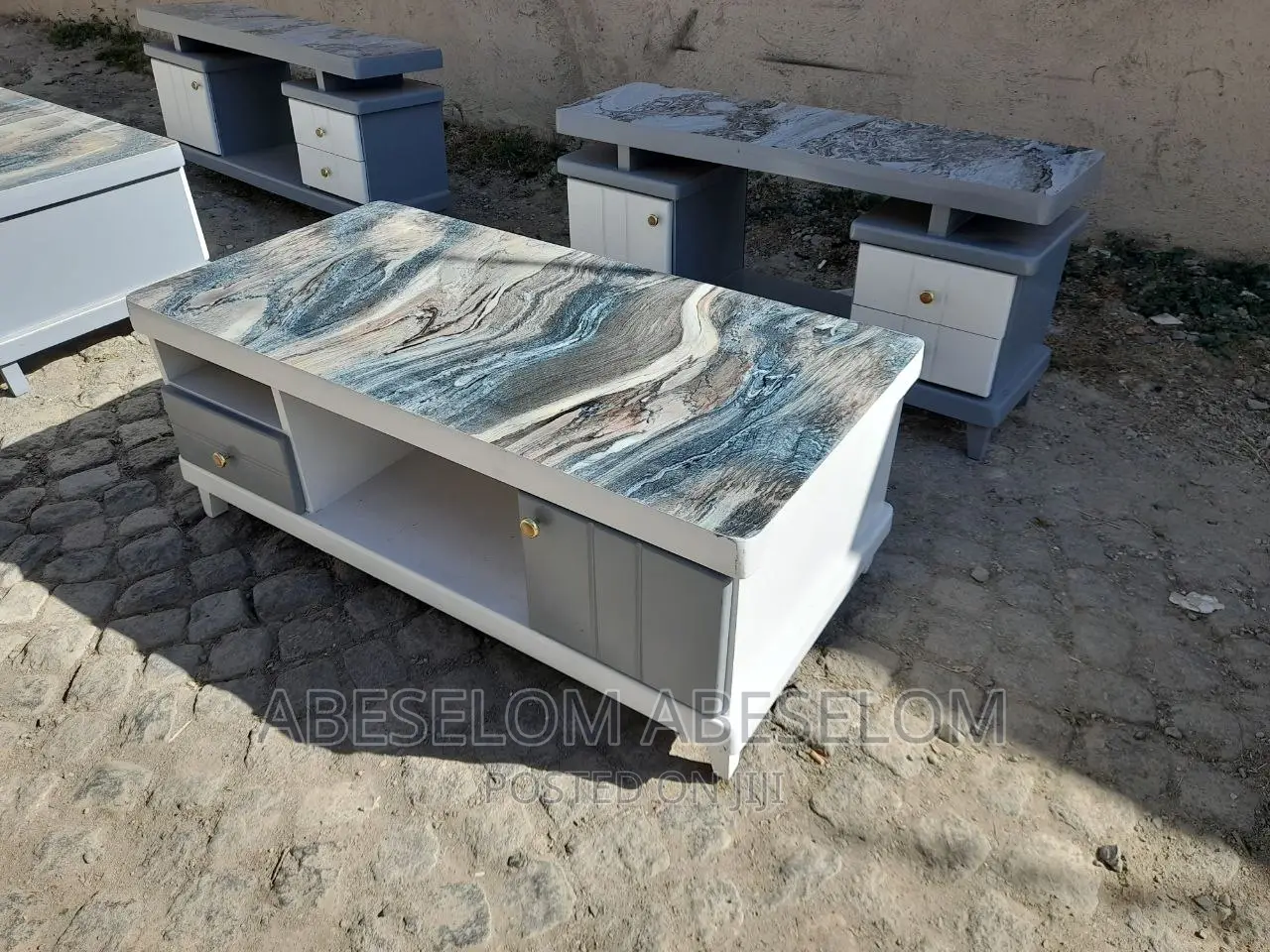 1,20 Cm ቲቪ እስታንድ እና ጠረጴዛ