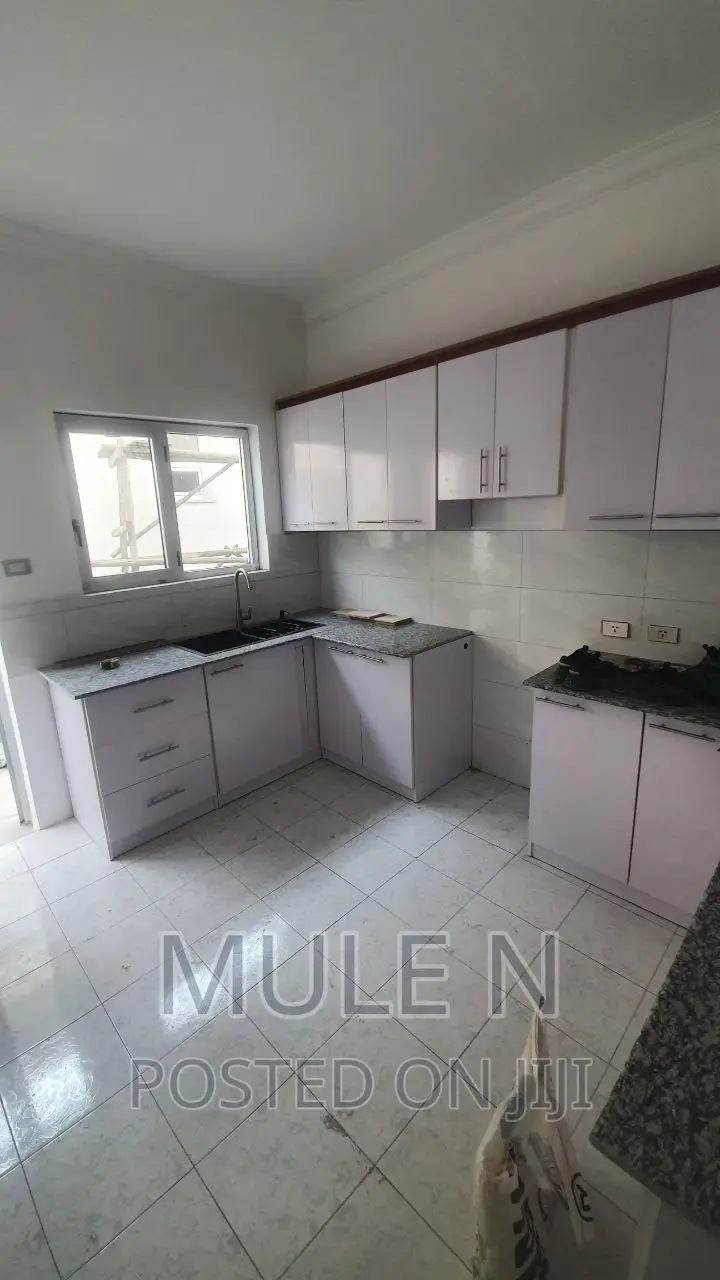 Furnished 7bdrm Villa in Ccd Tafo, Yeka for sale