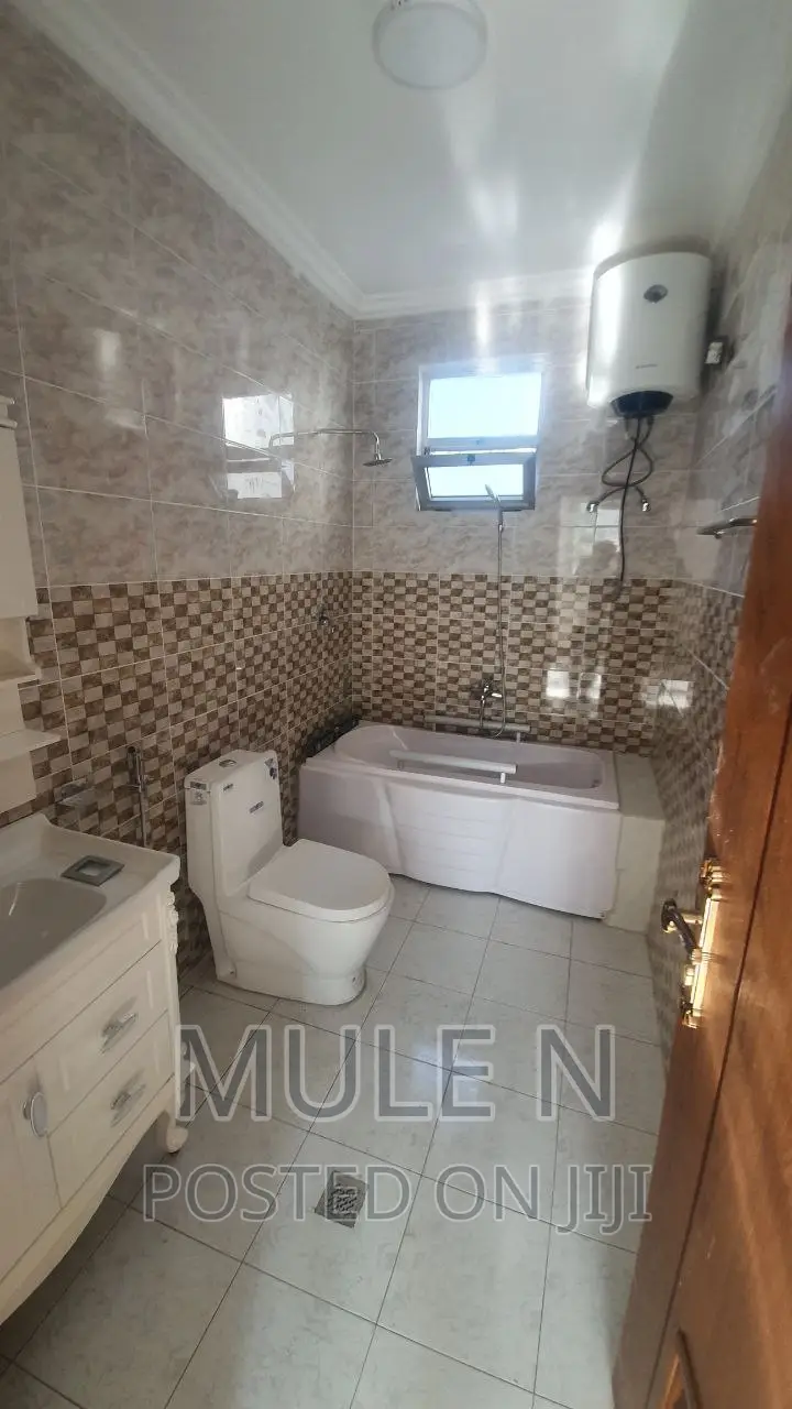 Furnished 7bdrm Villa in Ccd Tafo, Yeka for sale