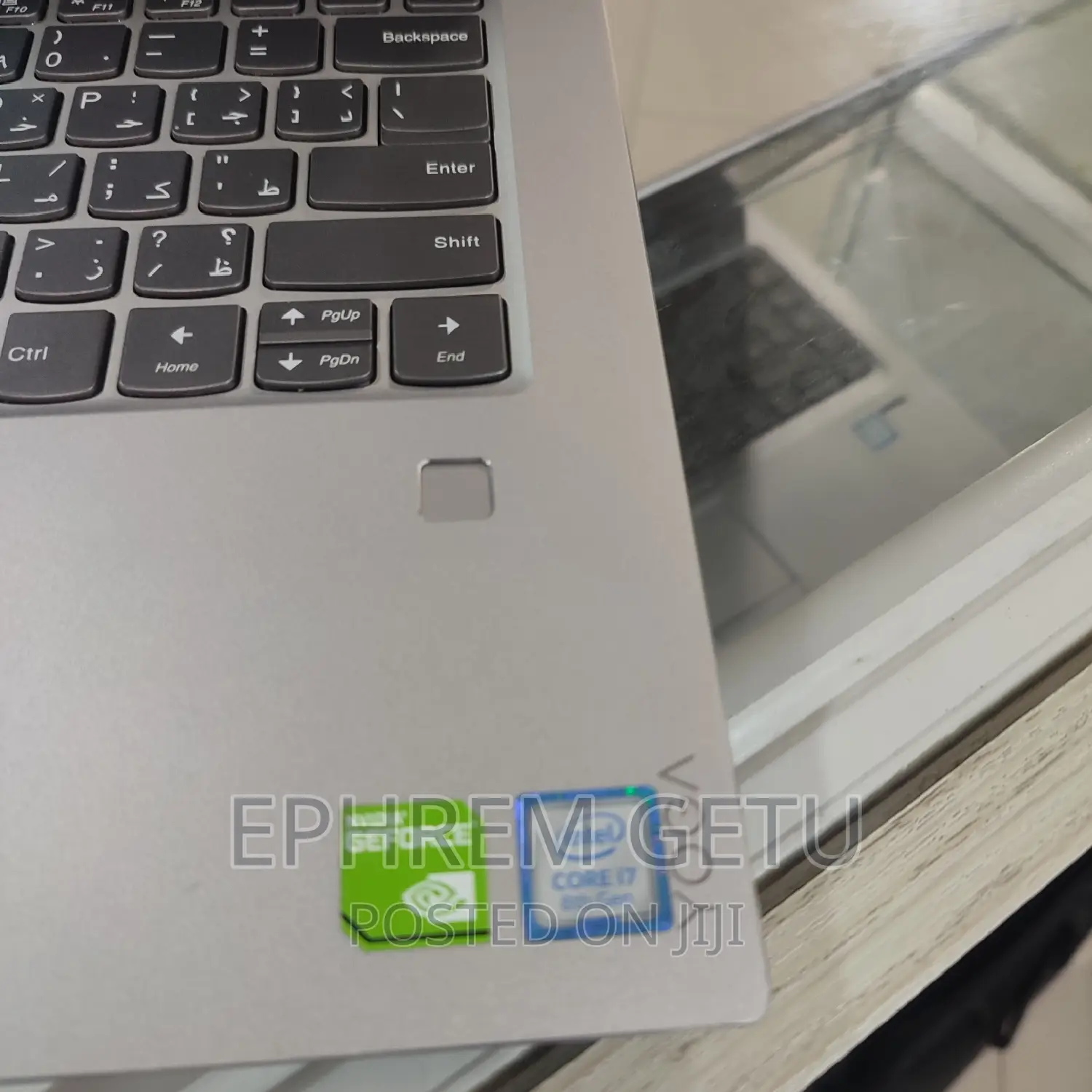 New Laptop Lenovo Yoga 700 8GB Intel Core I7 HDD+SSD 1T