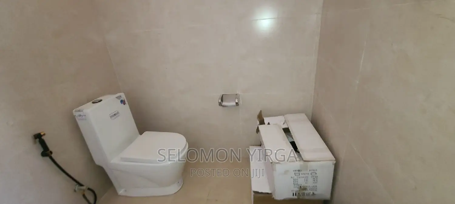 3bdrm Villa in Adis Abba, Bole for sale