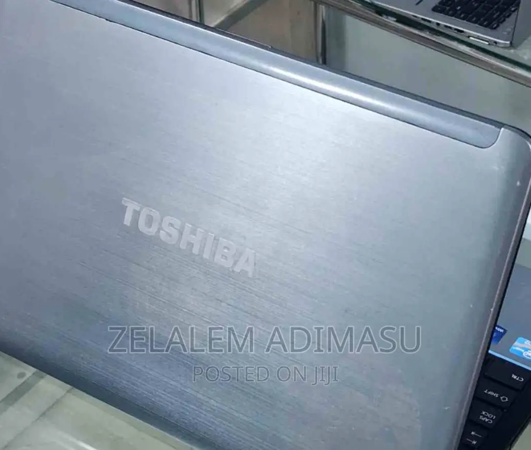 New Laptop Toshiba Satellite C55 8GB Intel Core I7 HDD 750GB