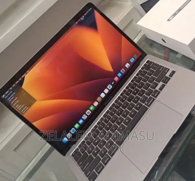 New Laptop Apple MacBook Air 2020 M1 16GB Intel Core I5 SSD 512GB