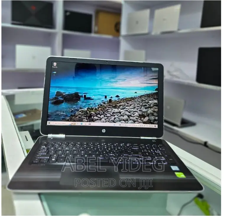 New Laptop HP Pavilion 15 8GB Intel Core I7 HDD 1T