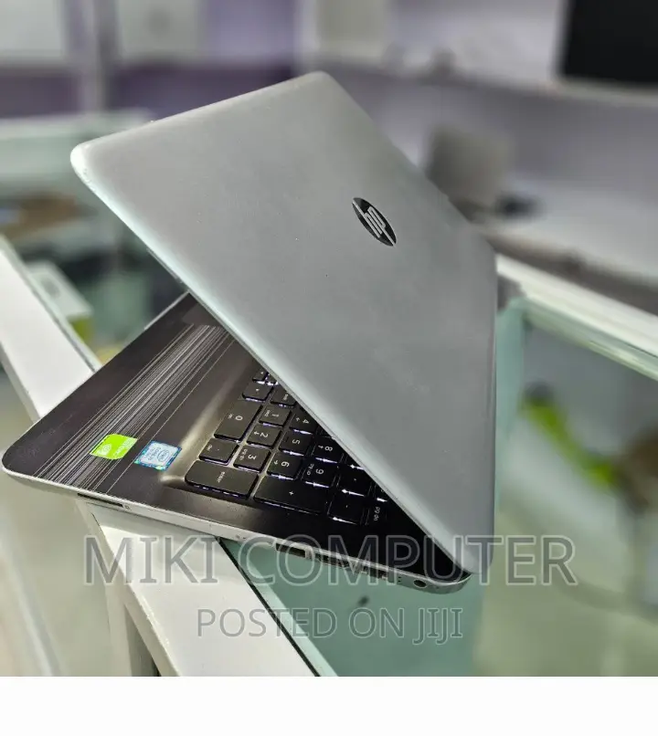 New Laptop HP Pavilion 15 8GB Intel Core I7 HDD 1T