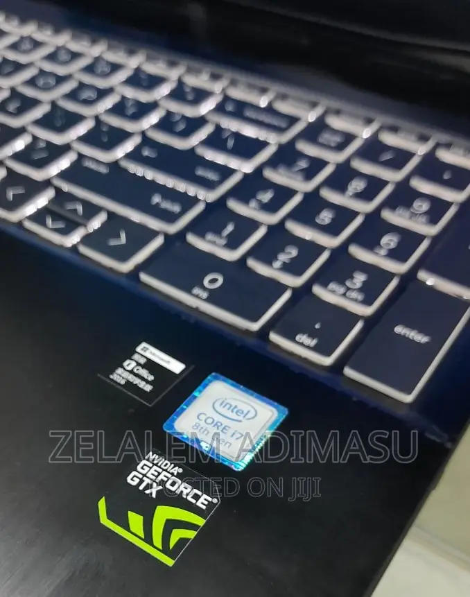 New Laptop HP Pavilion 15 8GB Intel Core I7 SSD 128GB