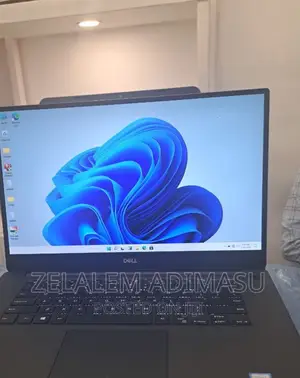 Photo - New Laptop Dell XPS 15 16GB Intel Core I7 SSD 512GB