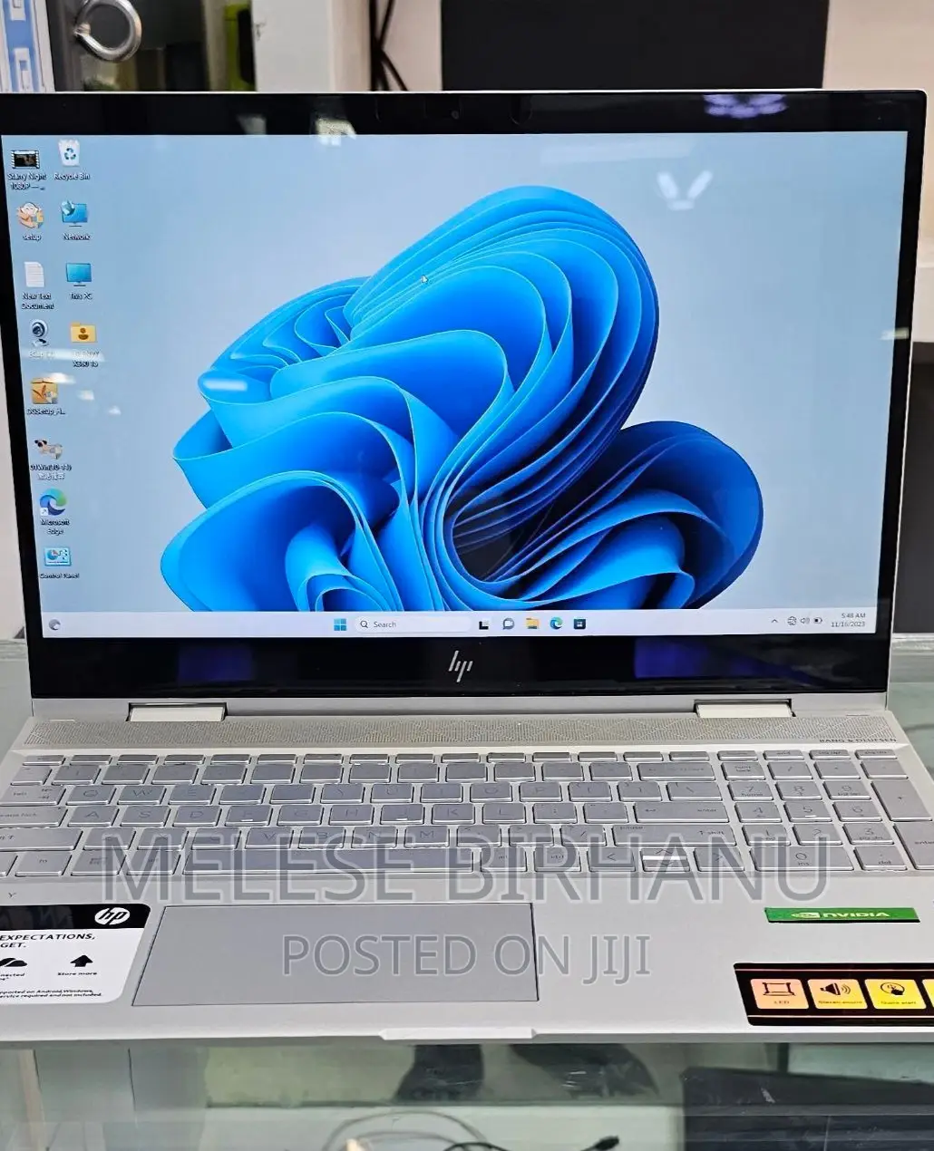 New Laptop HP Envy X360 8GB Intel Core I5 SSD 1T