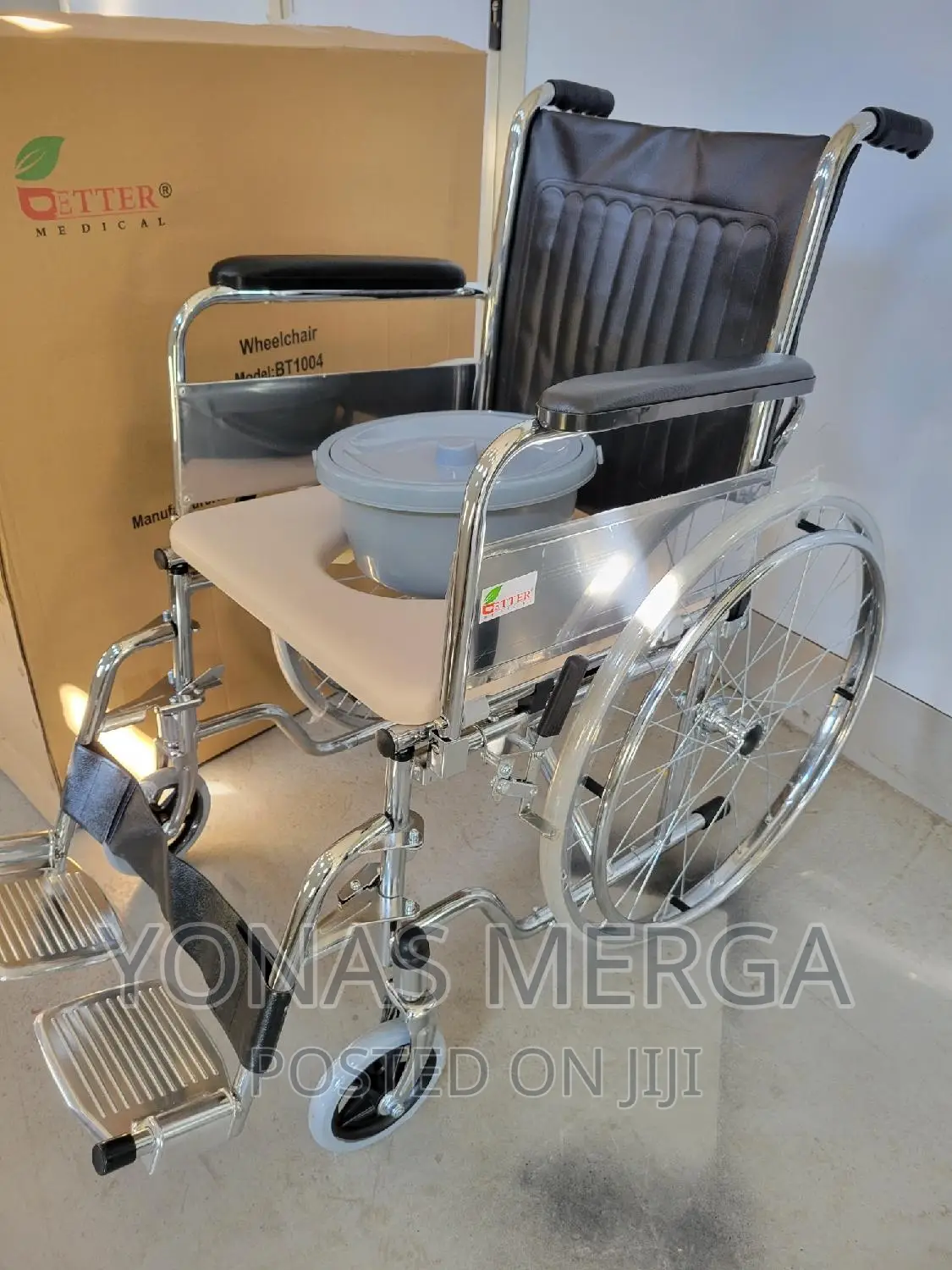 Toilet+Wheelchair<Wheelchair>Modern Professionals Wheelchair