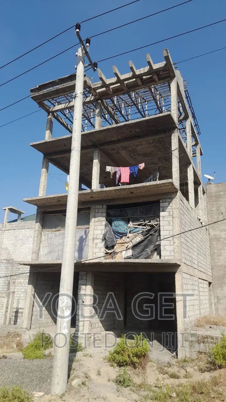 6bdrm House in የሚሸጥ እስኬለተን, Akaky Kaliti for sale