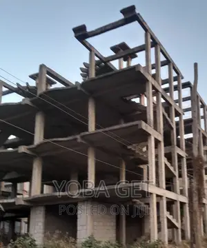5bdrm House in አስቸካይ የሚሸጥ እስኬለተን, Akaky Kaliti for sale