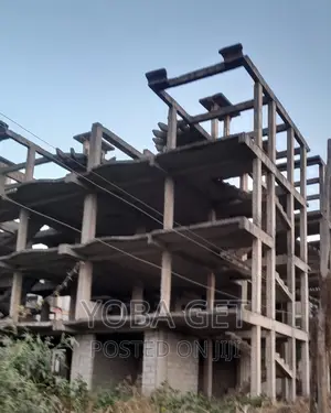 5bdrm House in አስቸካይ የሚሸጥ እስኬለተን, Akaky Kaliti for sale