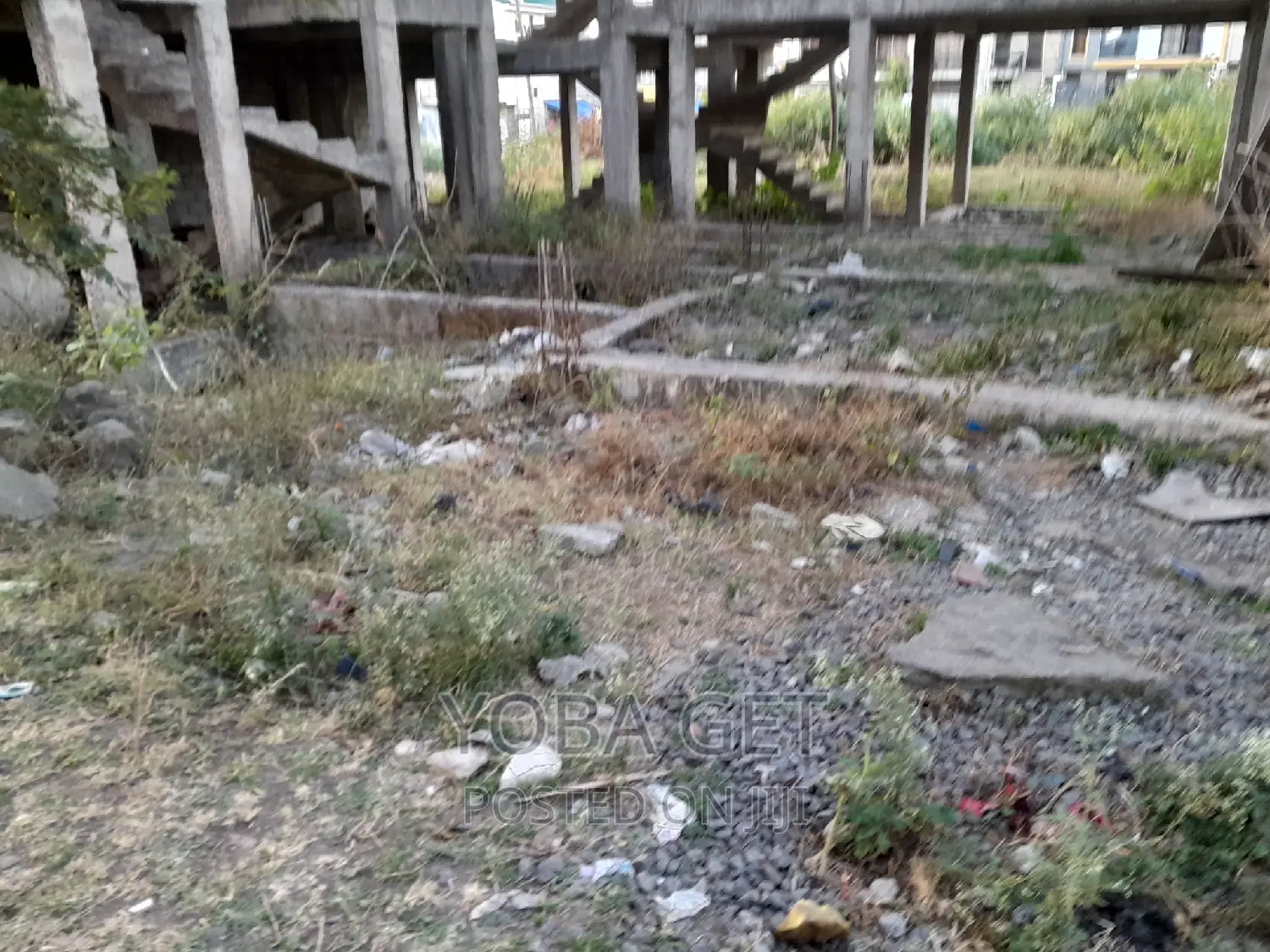 1bdrm House in የሚሸጥ መሰረት, Akaky Kaliti for sale