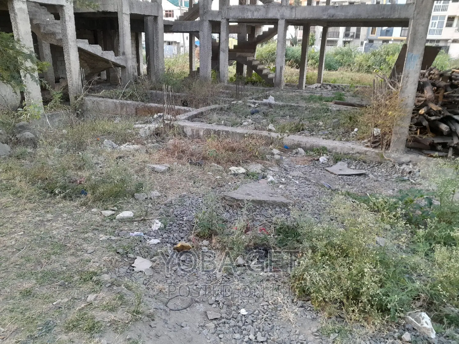 1bdrm House in የሚሸጥ መሰረት, Akaky Kaliti for sale