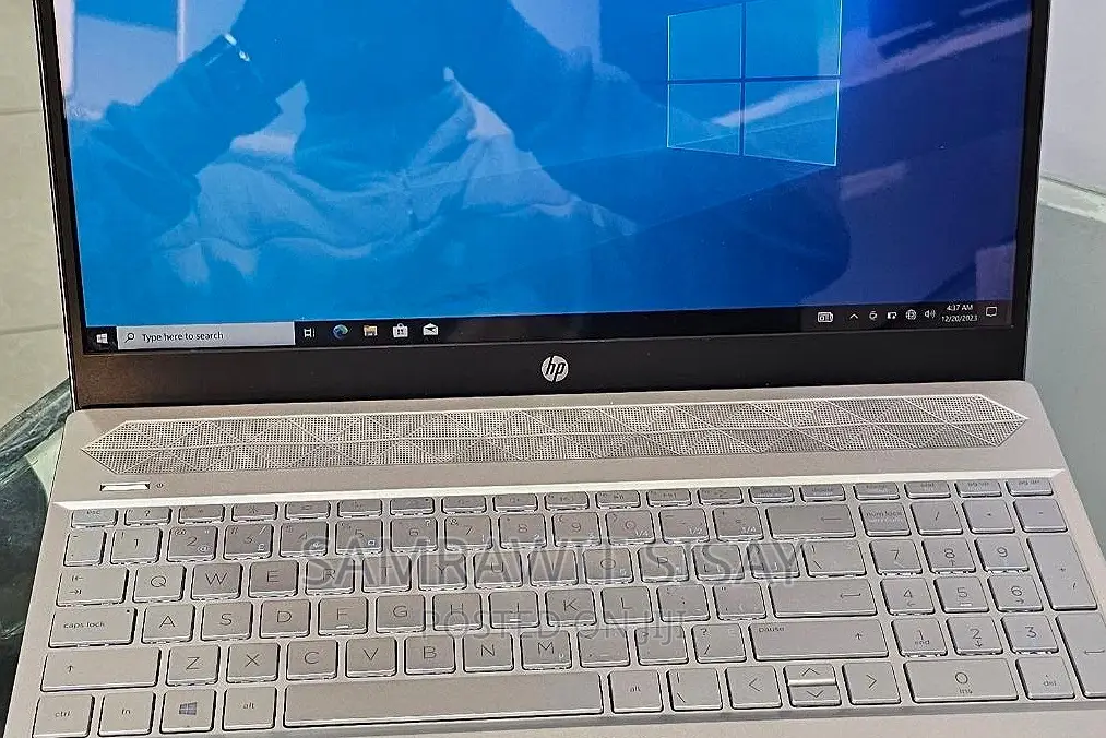 New Laptop HP Pavilion 15 12GB Intel Core I5 SSD 128GB