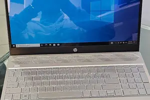 New Laptop HP Pavilion 15 12GB Intel Core I5 SSD 128GB