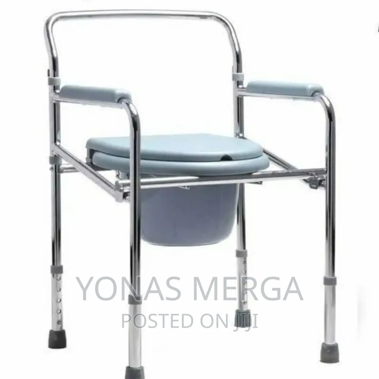 Commode Bucket Cover Is Rust-Resistant Easily Opens Folds