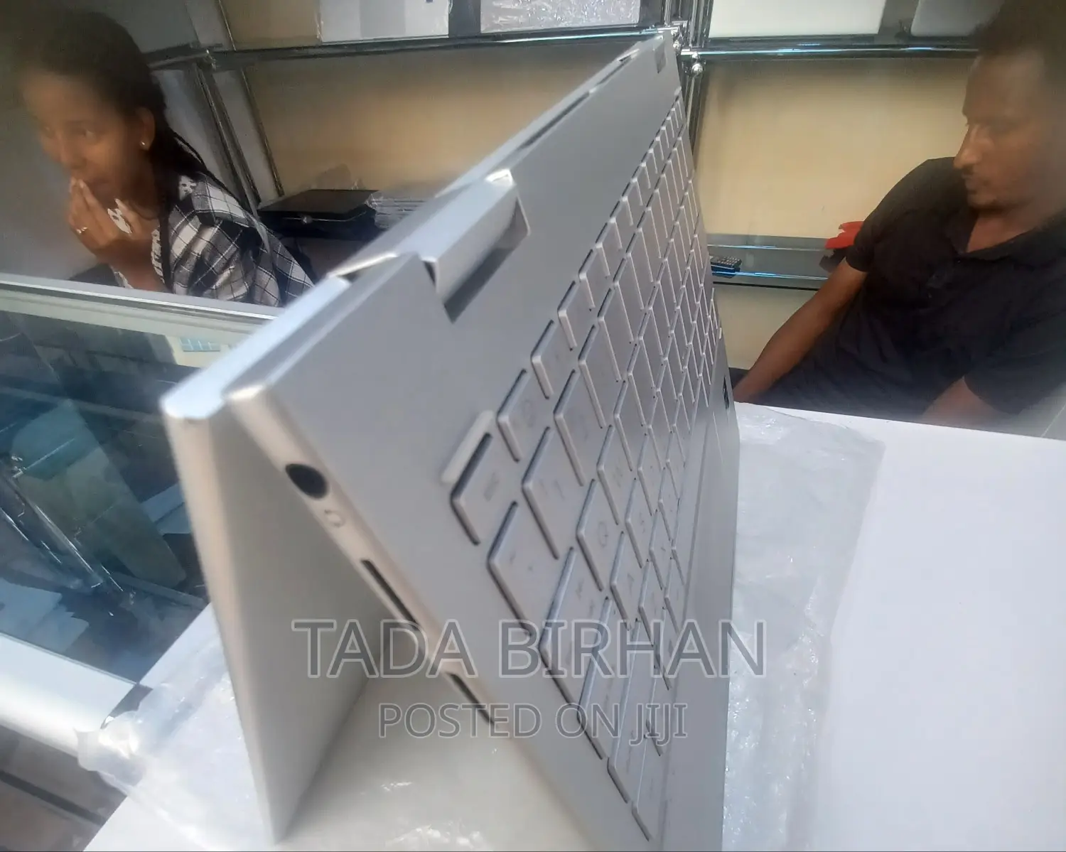 New Laptop HP Envy X360 16GB Intel Core I7 SSD 1T