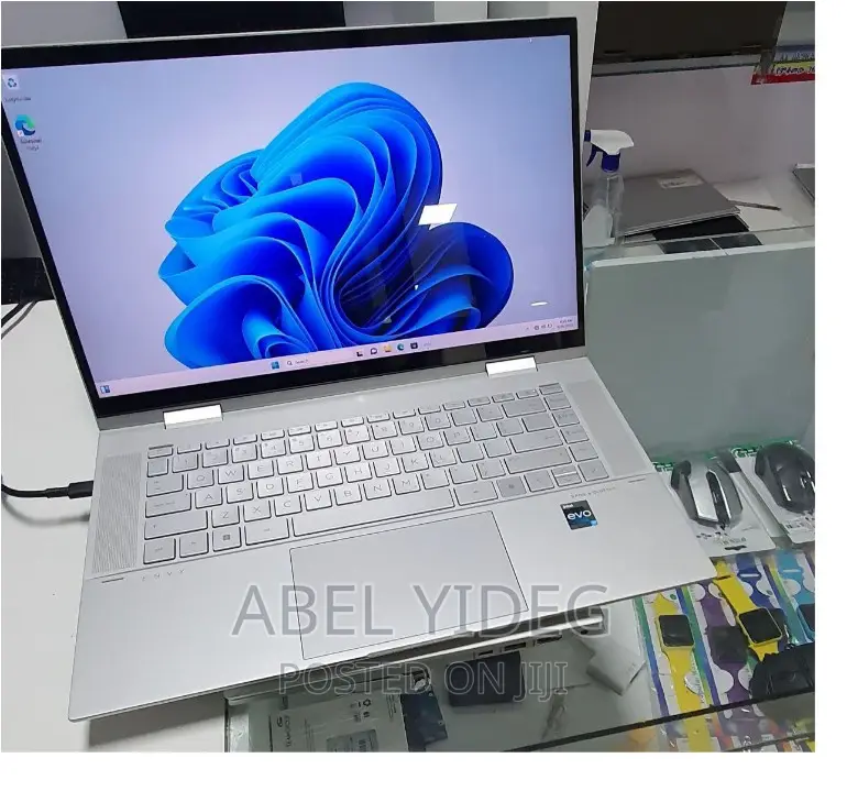 New Laptop HP Envy X360 16GB Intel Core I7 SSD 512GB