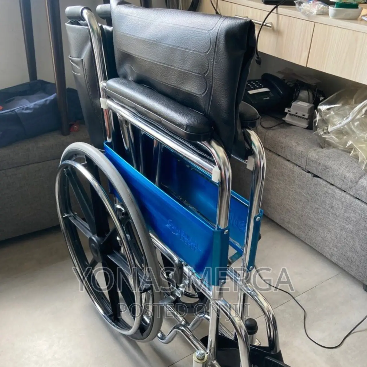 Wheelchair_last Unit:Hospital Standard {Wheelchair}