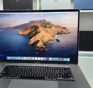 New Laptop Apple MacBook Pro 2017 16GB Intel Core I7 SSD 256GB