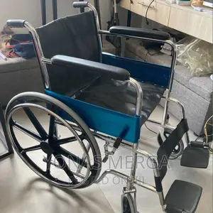 WHEEL CHAIR Foldingspecification:• 16" Seat