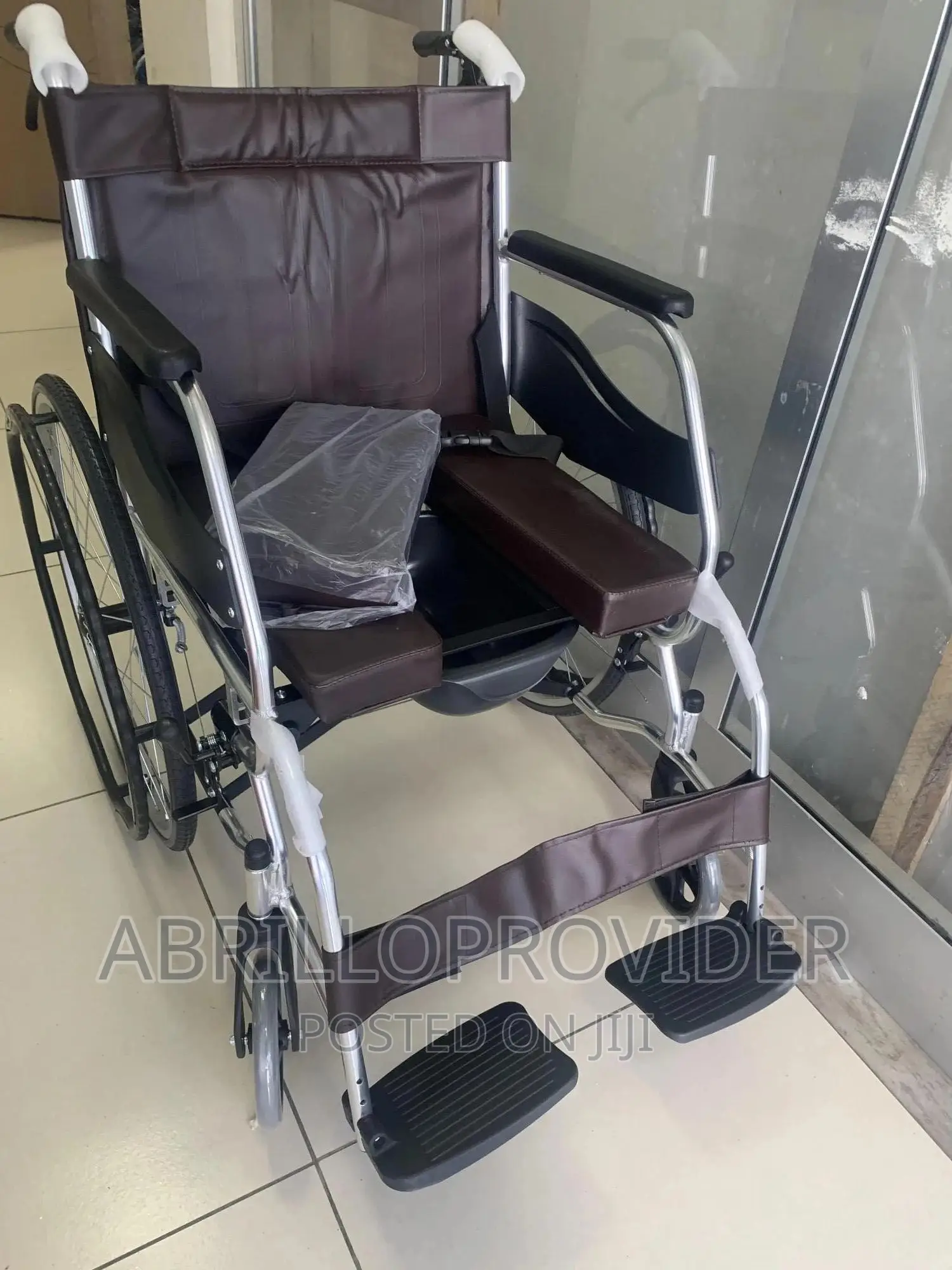 New Pack Commode Wheelchair[Wheelchair]Wheelchair{Wheelchair