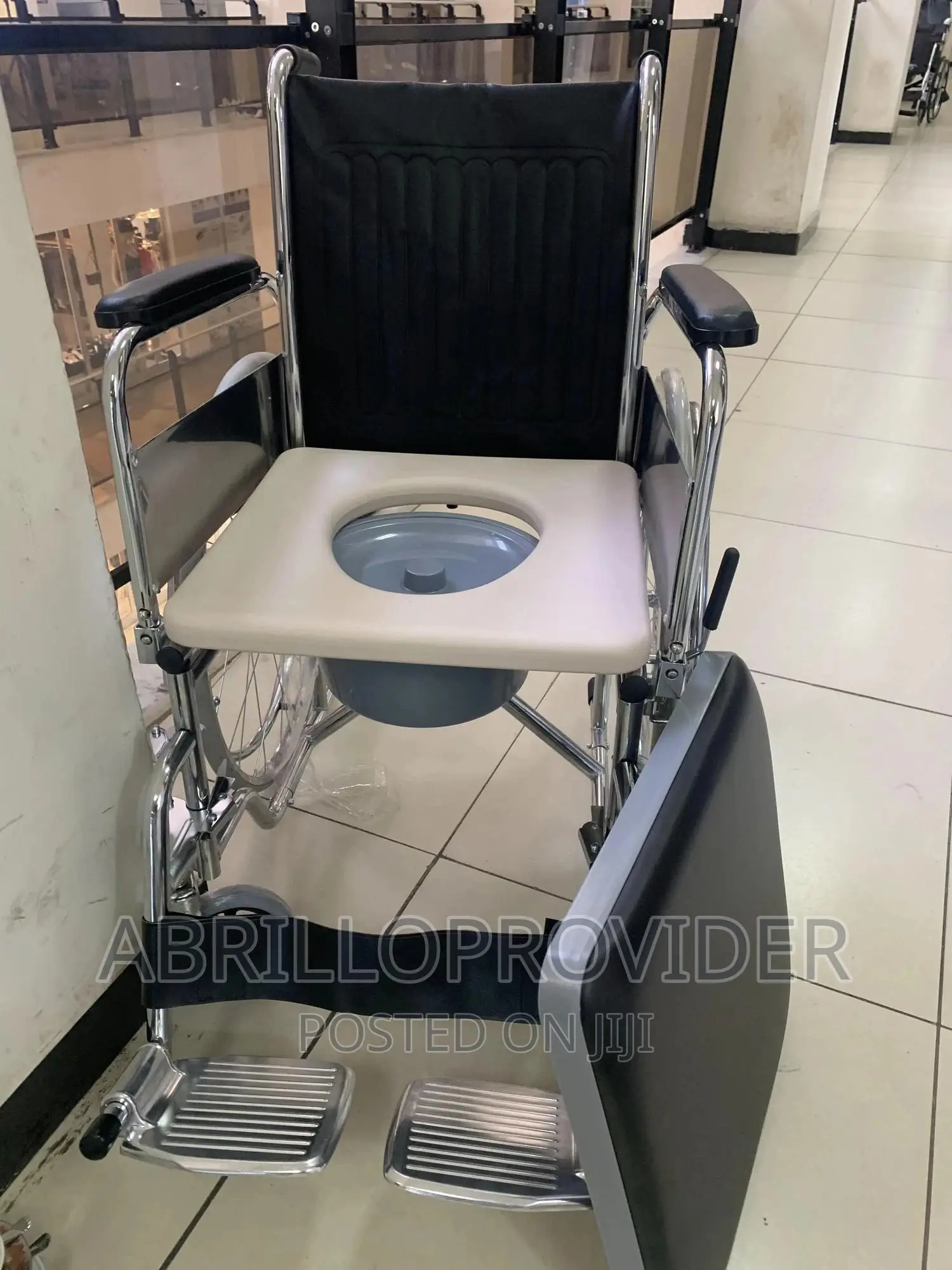Standard Commode Wheelchair{Wheelchair=Wheelchair_wheelchair